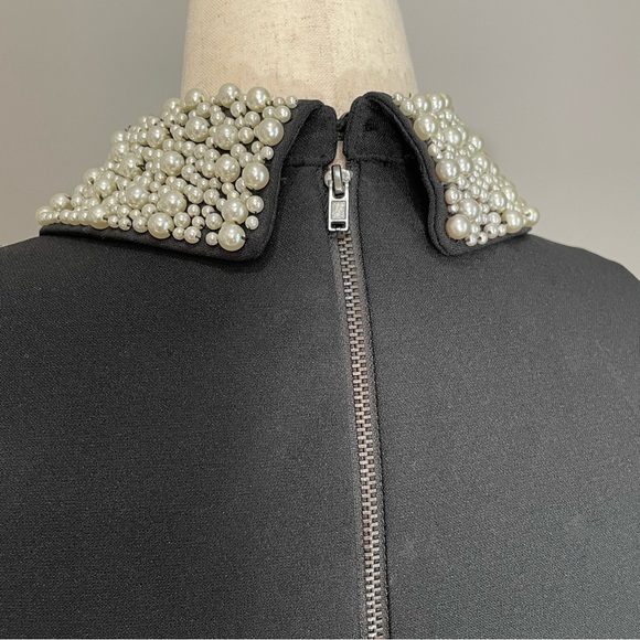 Maggy London Sheath Dress Size 4 Black with Pearl Peter Pan Collar Zip Up Back - Picture 5 of 16